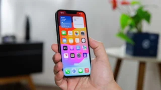 Amazon derruba iPhone 16e para menos de R$ 2.900 com cupom de desconto